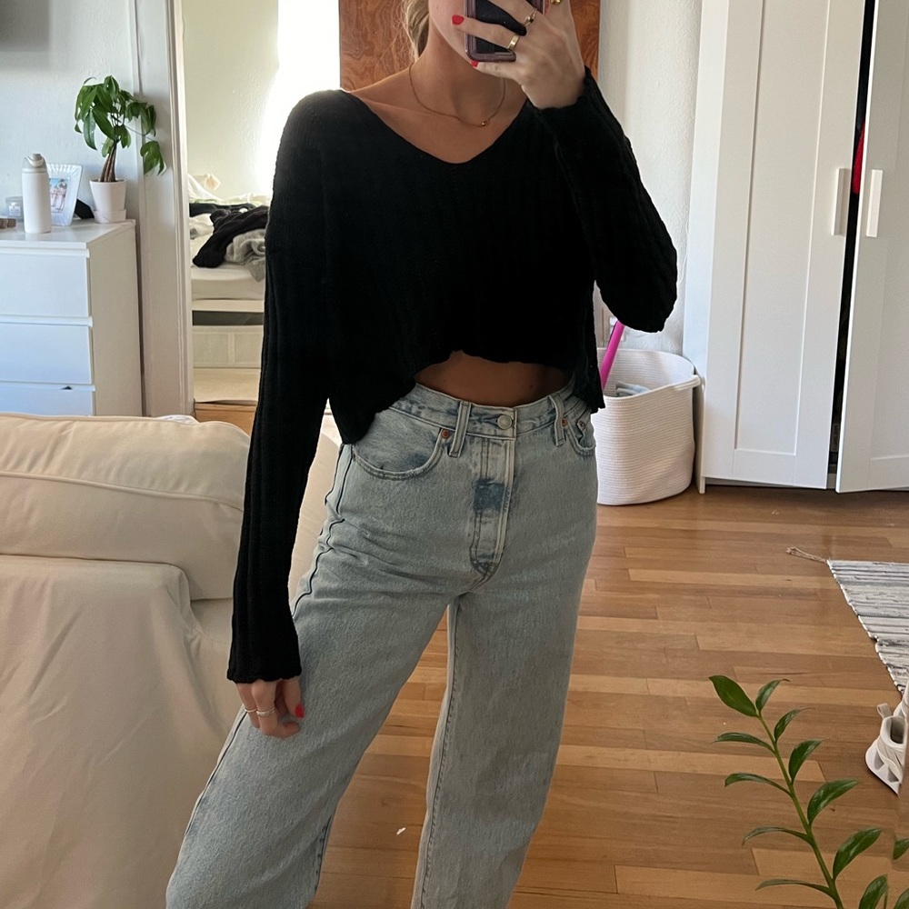 V Neck Cropped Sweater